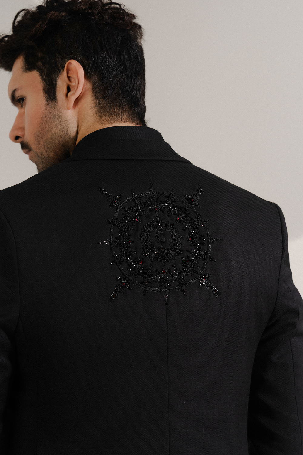 Executive Suiting ES-263