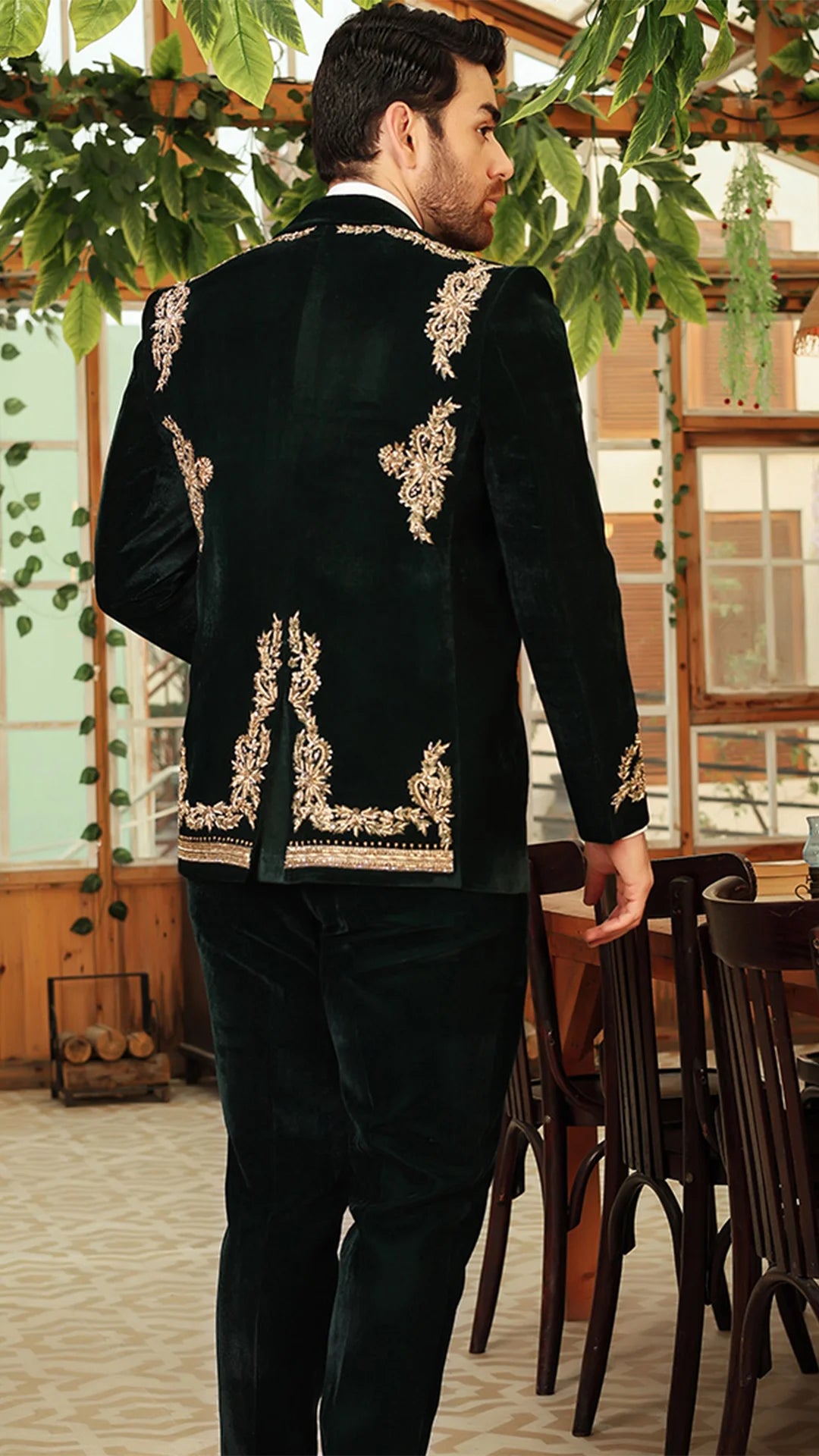 Executive Suiting ES-221