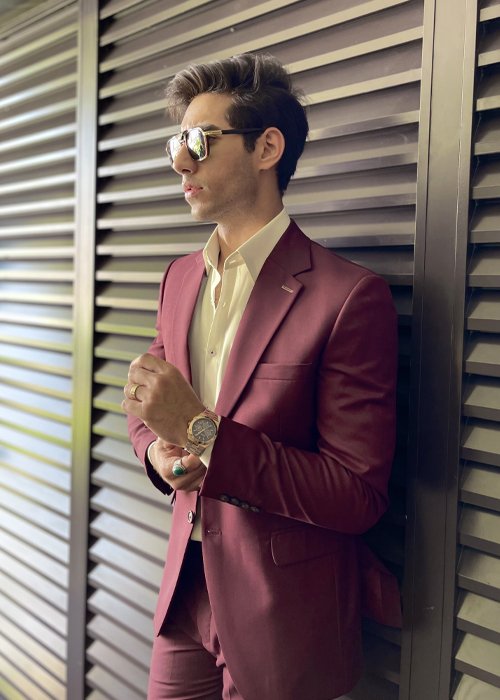 Executive Suiting ES-181